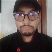 Profesor imparte clases de cocina práctica y básica para toda persona que quiera aprender a cocinar